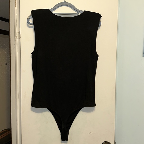 Black sleeveless bodysuit - Picture 4 of 4